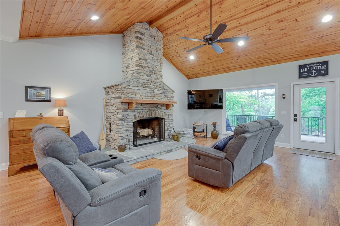 616 Crooked Trace Lane Seneca, SC 29672 - Photo 3 of 39