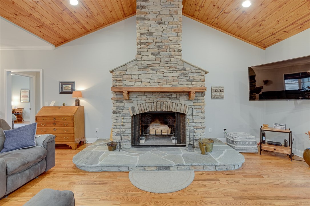 616 Crooked Trace Lane Seneca, SC 29672 - Photo 9 of 39