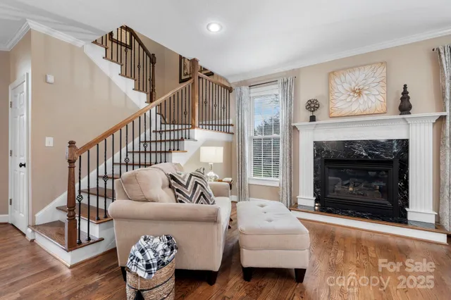 $649,900 | 3845 Steve Ikerd Drive Northeast, Hickory, NC 28601