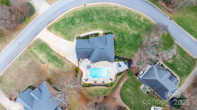 $649,900 | 3845 Steve Ikerd Drive Northeast, Hickory, NC 28601