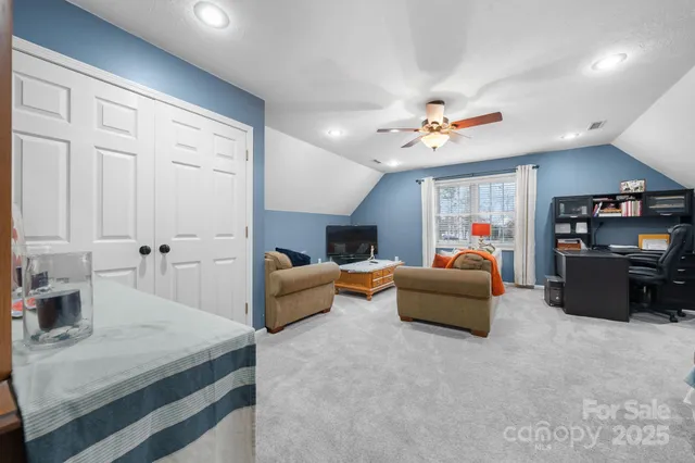 $649,900 | 3845 Steve Ikerd Drive Northeast, Hickory, NC 28601