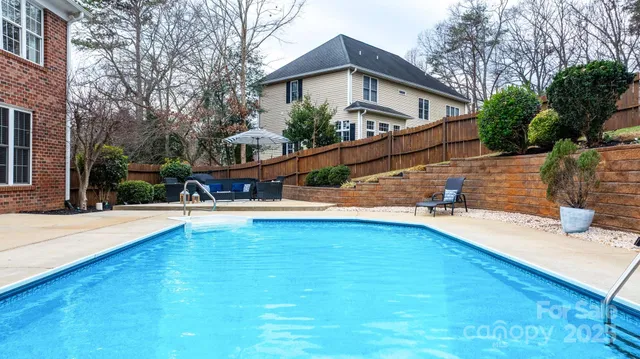 $649,900 | 3845 Steve Ikerd Drive Northeast, Hickory, NC 28601