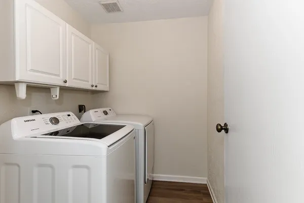$2,950 | 35 Berryfrost Lane, The Woodlands, TX 77380
