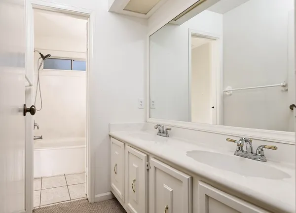 $2,700 | 35 Berryfrost Lane, The Woodlands, TX 77380