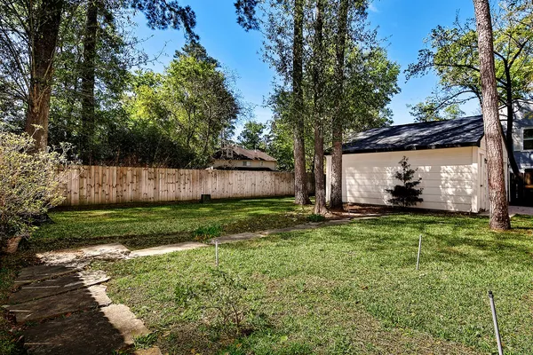 $2,950 | 35 Berryfrost Lane, The Woodlands, TX 77380
