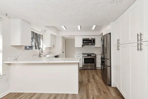 $2,700 | 35 Berryfrost Lane, The Woodlands, TX 77380