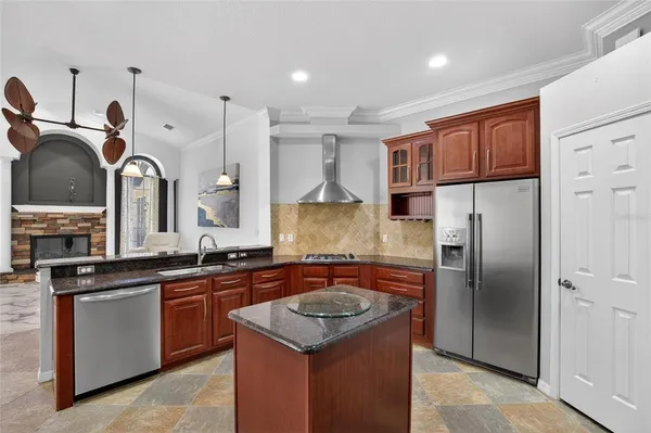 $875,000 | 9454 Swift Creek Circle, Dover, FL 33527