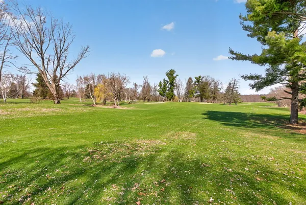 $244,900 | 154 Golfview Drive, Brooklyn, MI 49230