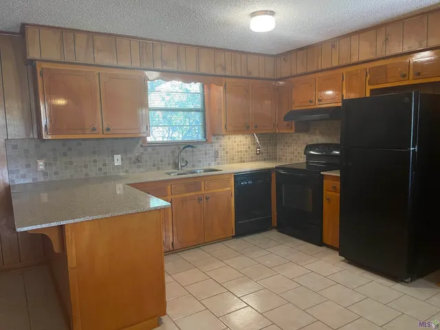 $1,600 | 7612 Bassett Drive, Baton Rouge, LA 70817
