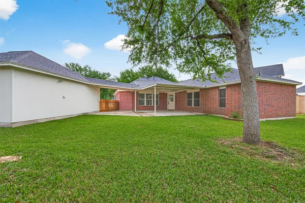 $2,500 | 1646 Martin Lake Drive, Richmond, TX 77406