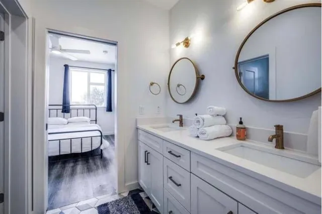 $3,000 | 10803 Mandalay Drive, Dallas, TX 75228