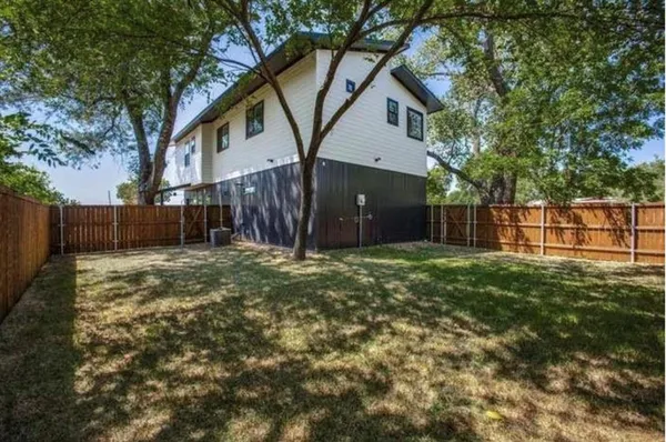 $2,700 | 10803 Mandalay Drive, Dallas, TX 75228