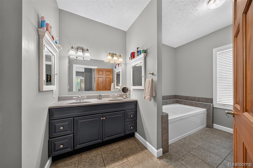 4711 Pardee Road Webberville, MI 48892 - Photo 27 of 41