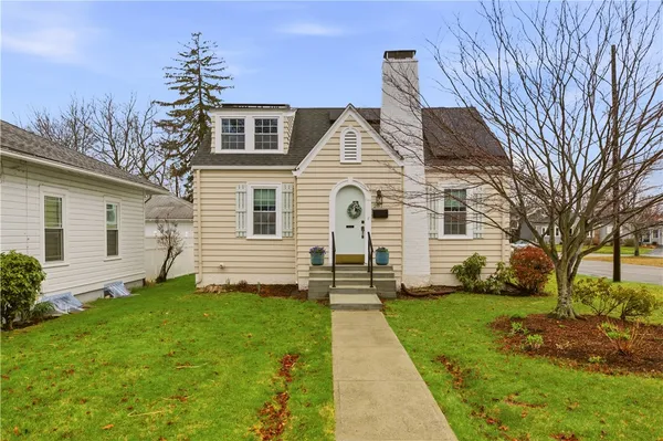 $615,000 | 287 Parkside Drive, Warwick, RI 02888