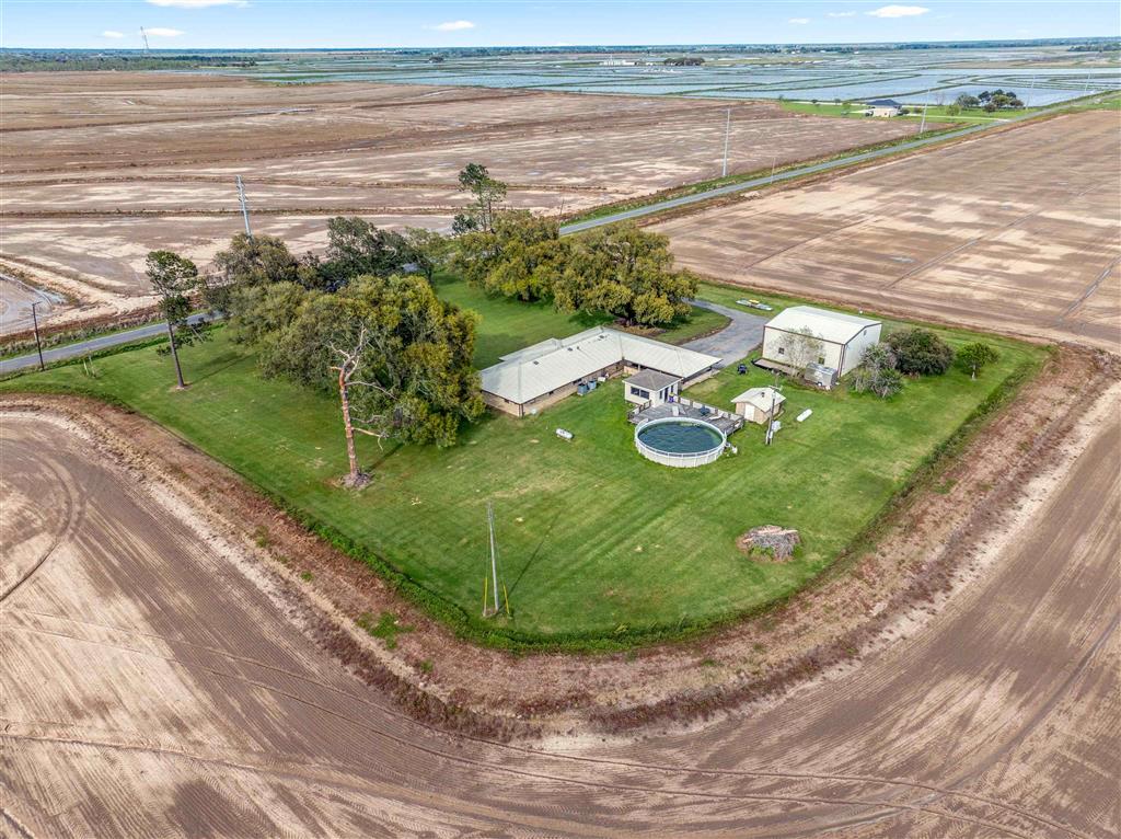 12447 Johnny Benoit Road, Unit 1 Welsh, LA 70591 - Photo 5 of 27