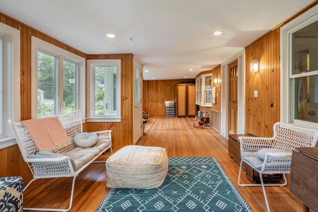 17 Ryan Road Gloucester, MA 01930 - Photo 16 of 32 Gallery Image 16