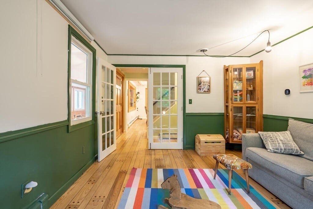 17 Ryan Road Gloucester, MA 01930 - Photo 5 of 32 Gallery Image 5