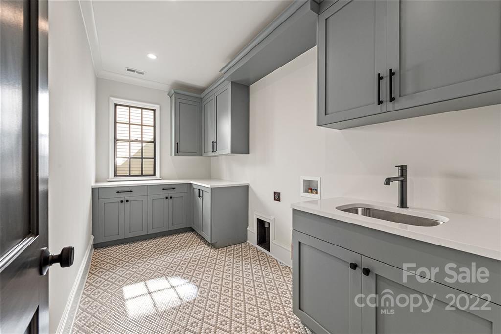 4204 Water Oak Road Charlotte, NC 28211 - Photo 47 of 48 Gallery Image 47