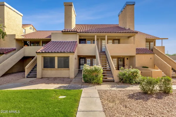 $265,000 | 4901 South Calle Los Cerros Drive, Unit 229, Tempe, AZ 85282