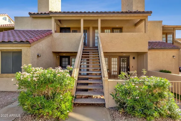 $265,000 | 4901 South Calle Los Cerros Drive, Unit 229, Tempe, AZ 85282