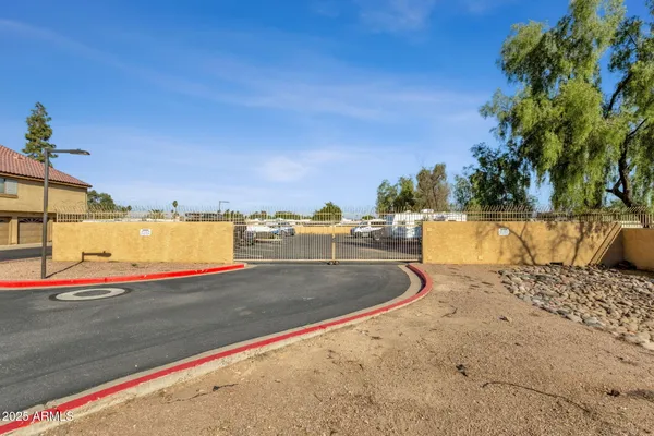 $265,000 | 4901 South Calle Los Cerros Drive, Unit 229, Tempe, AZ 85282