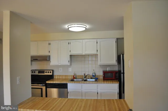 $198,000 | 650 Heather Ridge Drive, Unit 12L, Frederick, MD 21702