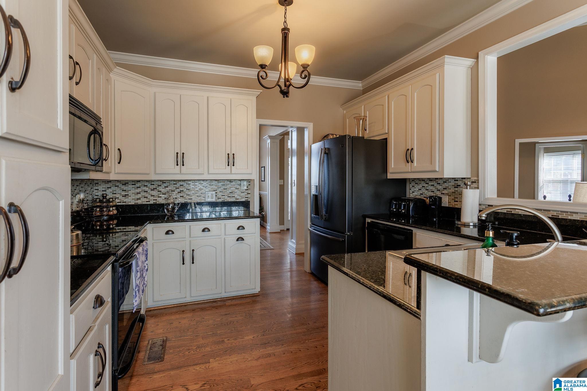200 Ellington Way Riverside, AL 35135 - Photo 10 of 31