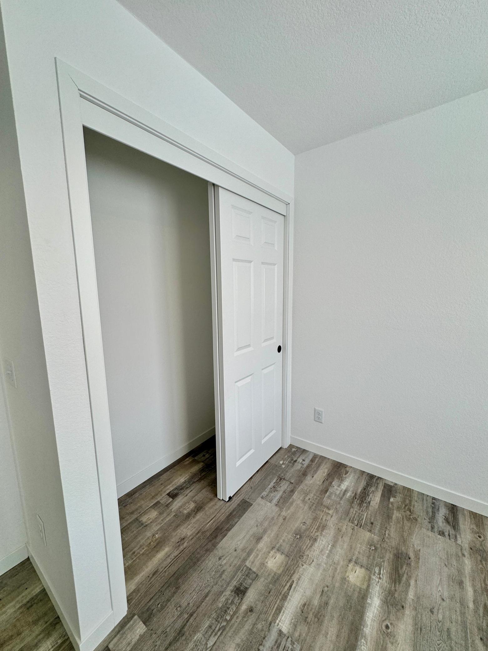 516 Garfield Street Southeast Warroad, MN 56763 - Photo 18 of 26