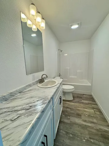 $247,000 | 516 Garfield Street Southeast, Warroad, MN 56763