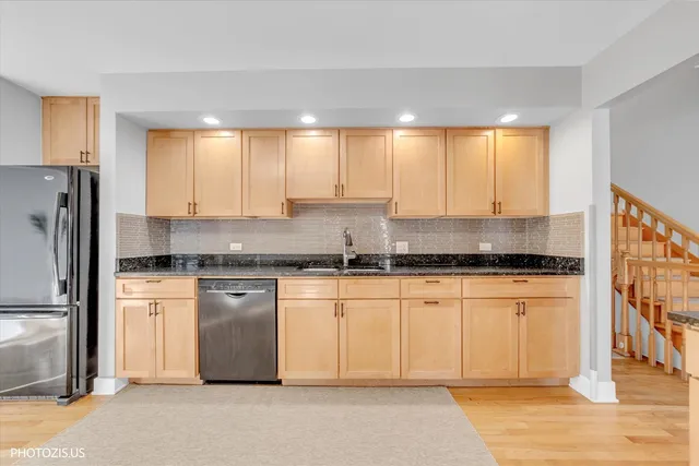 $525,000 | 1530 Miami Lane, Des Plaines, IL 60018