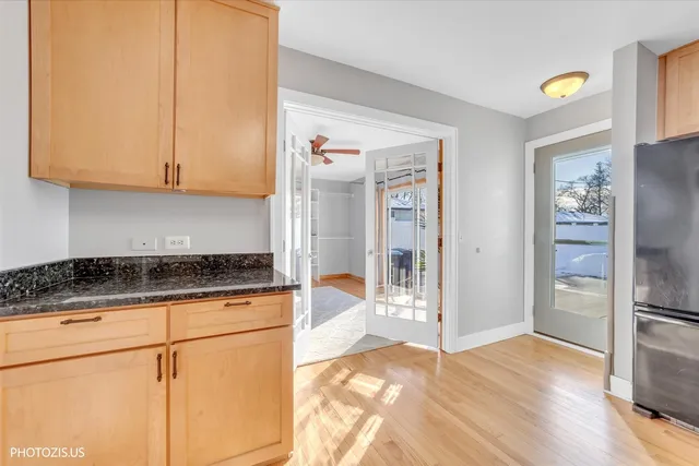 $525,000 | 1530 Miami Lane, Des Plaines, IL 60018