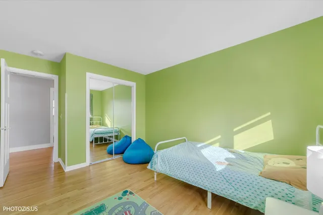 $525,000 | 1530 Miami Lane, Des Plaines, IL 60018