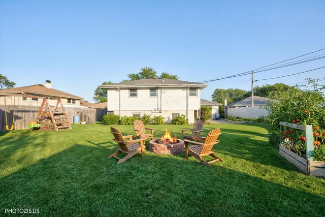 $525,000 | 1530 Miami Lane, Des Plaines, IL 60018