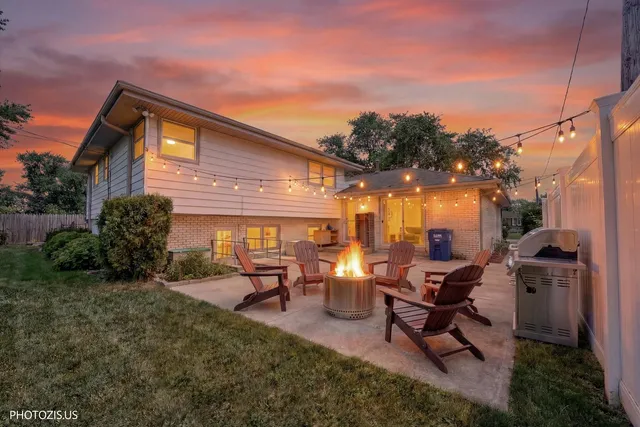 $525,000 | 1530 Miami Lane, Des Plaines, IL 60018