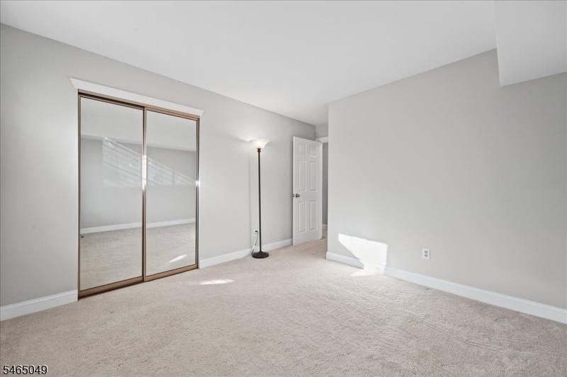 80 Wentworth Road Bedminster, NJ 07921 - Photo 24 of 29 Gallery Image 24