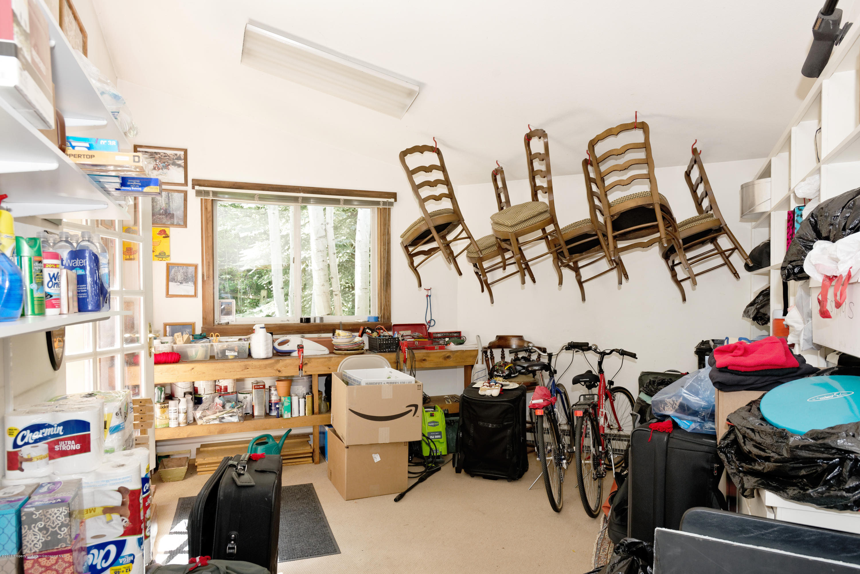 1300 Riverside Drive Aspen, CO 81611 - Photo 19 of 24 a very nice looking room with many windows