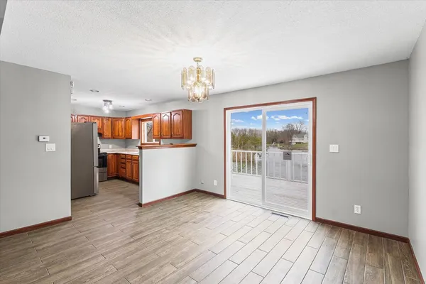 $245,000 | 304 Eagle Bluff Drive, Oakwood, IL 61858