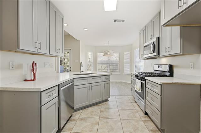 2086 Dupre Street Mandeville, LA 70448 - Photo 4 of 14