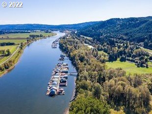 26400 Northwest St Helens Road, Unit 14 Scappoose, OR 97056 - Photo 9 of 15 a view of lake and mountain