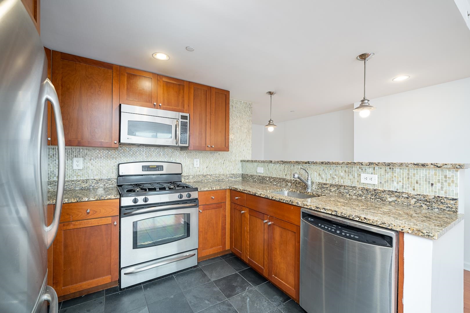 700 Grove Street, Unit 8G Jersey City, NJ 07310 - Photo 8 of 26