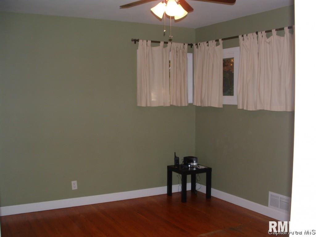 63 Circle Drive Springfield, IL 62703 - Photo 8 of 18