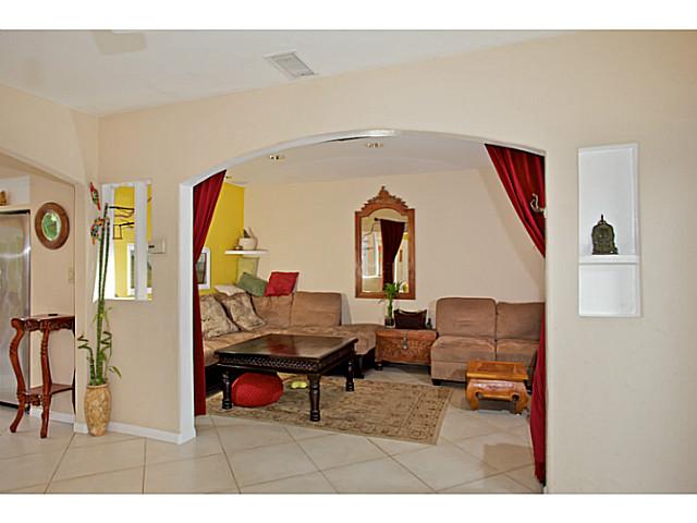 576 Hermes Avenue Encinitas, CA 92024 - Photo 3 of 19 a living room with furniture and a couch