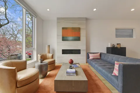 $1,995,000 | 3012 North Hoyne Avenue, Chicago, IL 60618