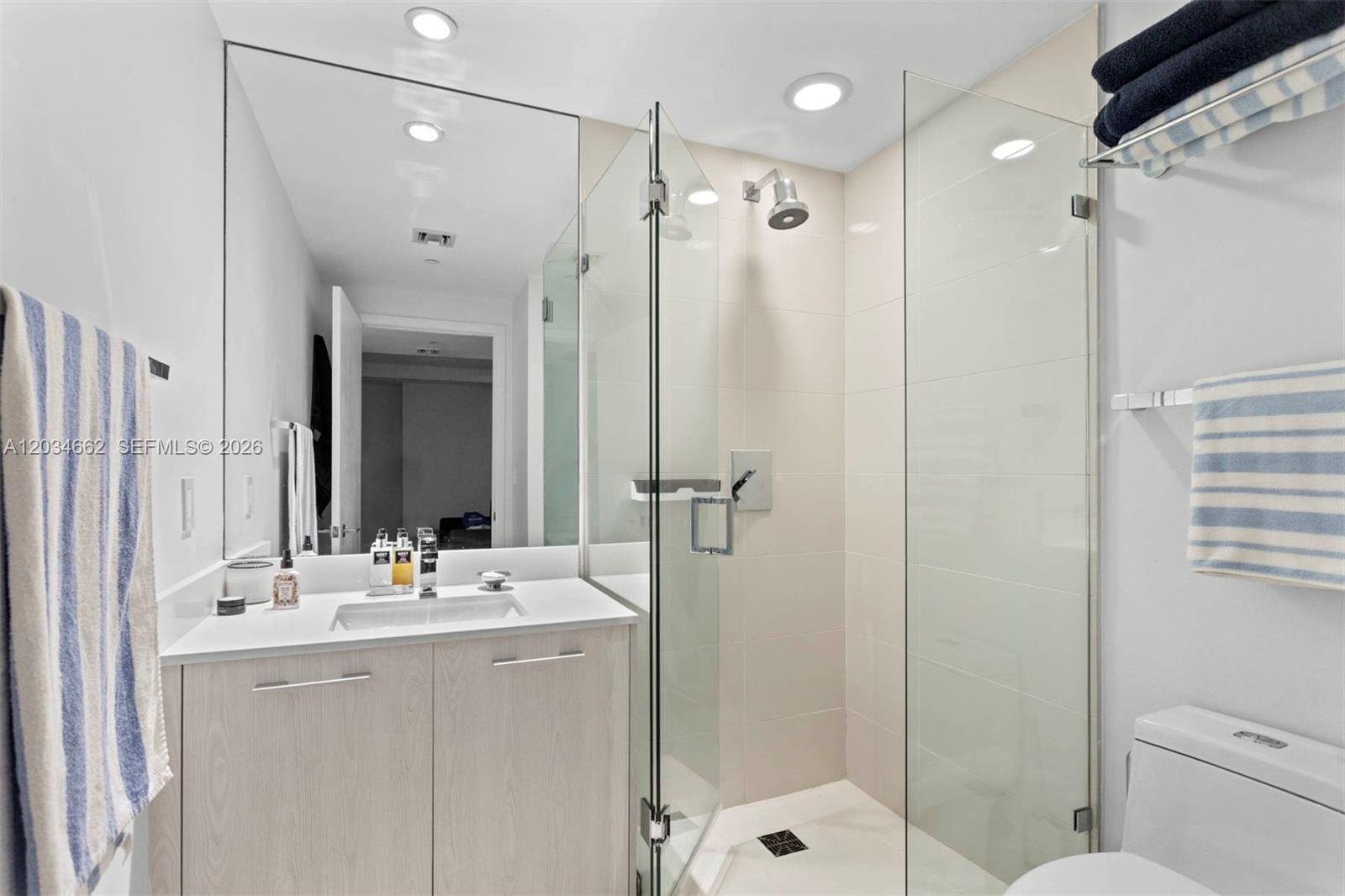 55 Southwest 9th Street, Unit 1105 Miami, FL 33130 - Photo 4 of 10
