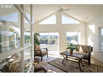 62220 Crown Point Road Coos Bay, OR 97420 - Photo 14 of 29