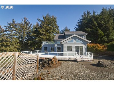 62220 Crown Point Road Coos Bay, OR 97420 - Photo 5 of 29