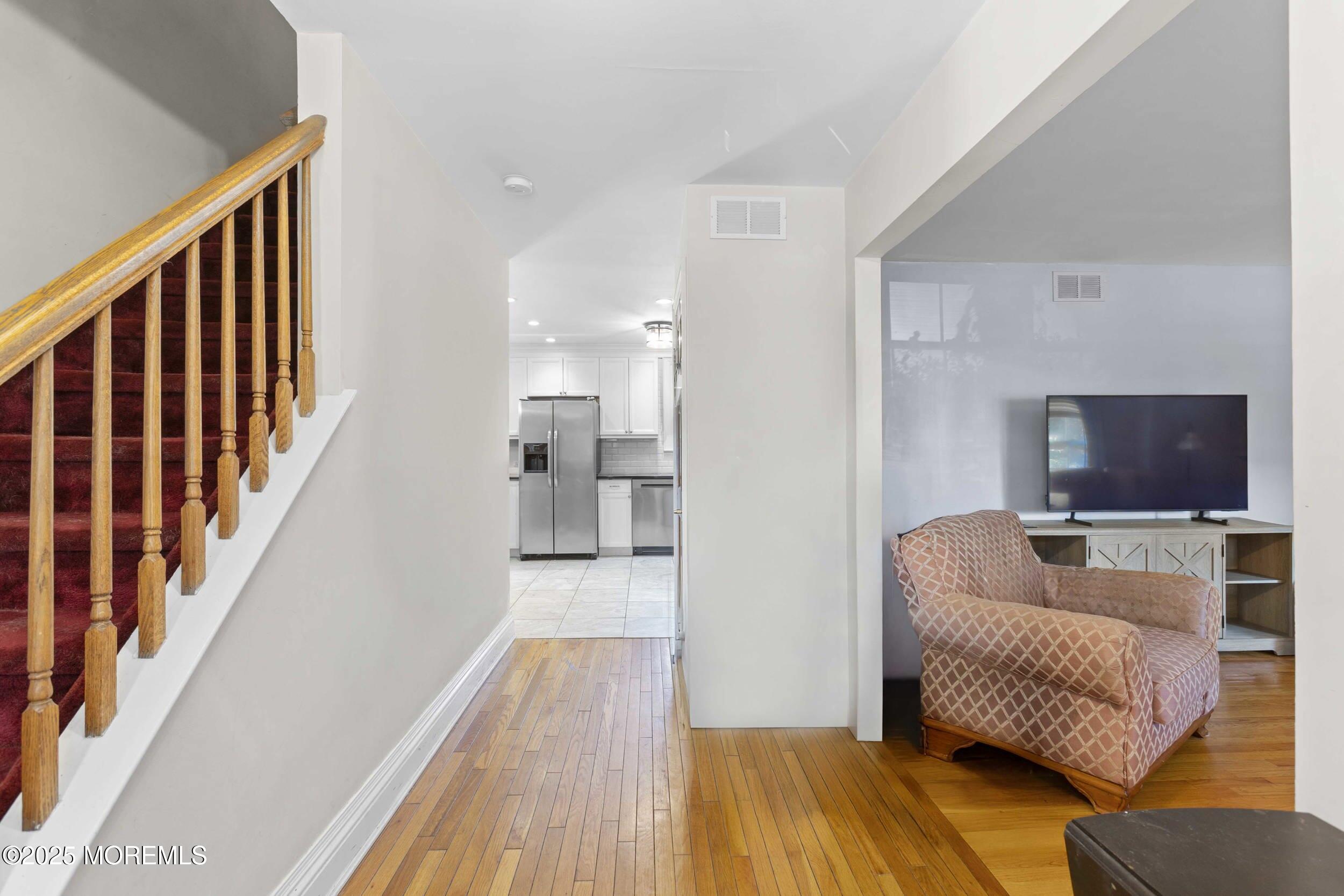 49 Davids Lane Howell, NJ 07731 - Photo 6 of 30 Front Ent 2