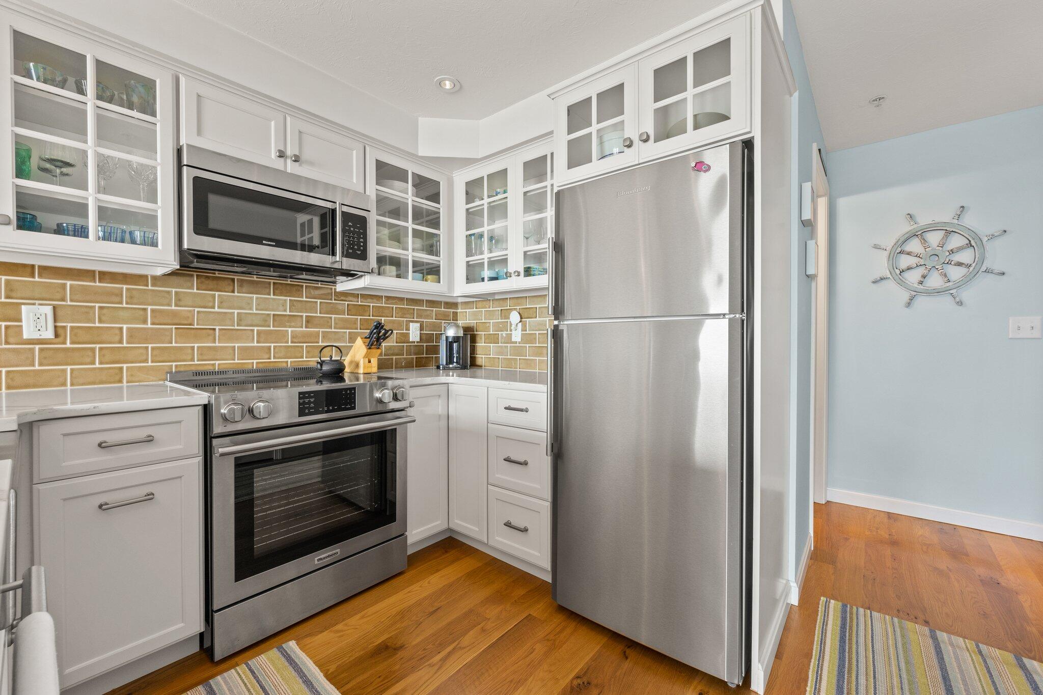 482 Shore Road, Unit 10 Truro, MA 02666 - Photo 9 of 25 8-web-or-mls-482-shore-rd