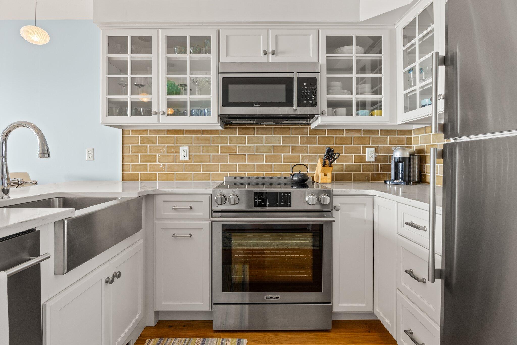 482 Shore Road, Unit 10 Truro, MA 02666 - Photo 10 of 25 7-web-or-mls-482-shore-rd