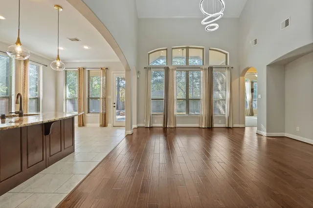 $3,950 | 166 Lindenberry Circle, Tomball, TX 77375